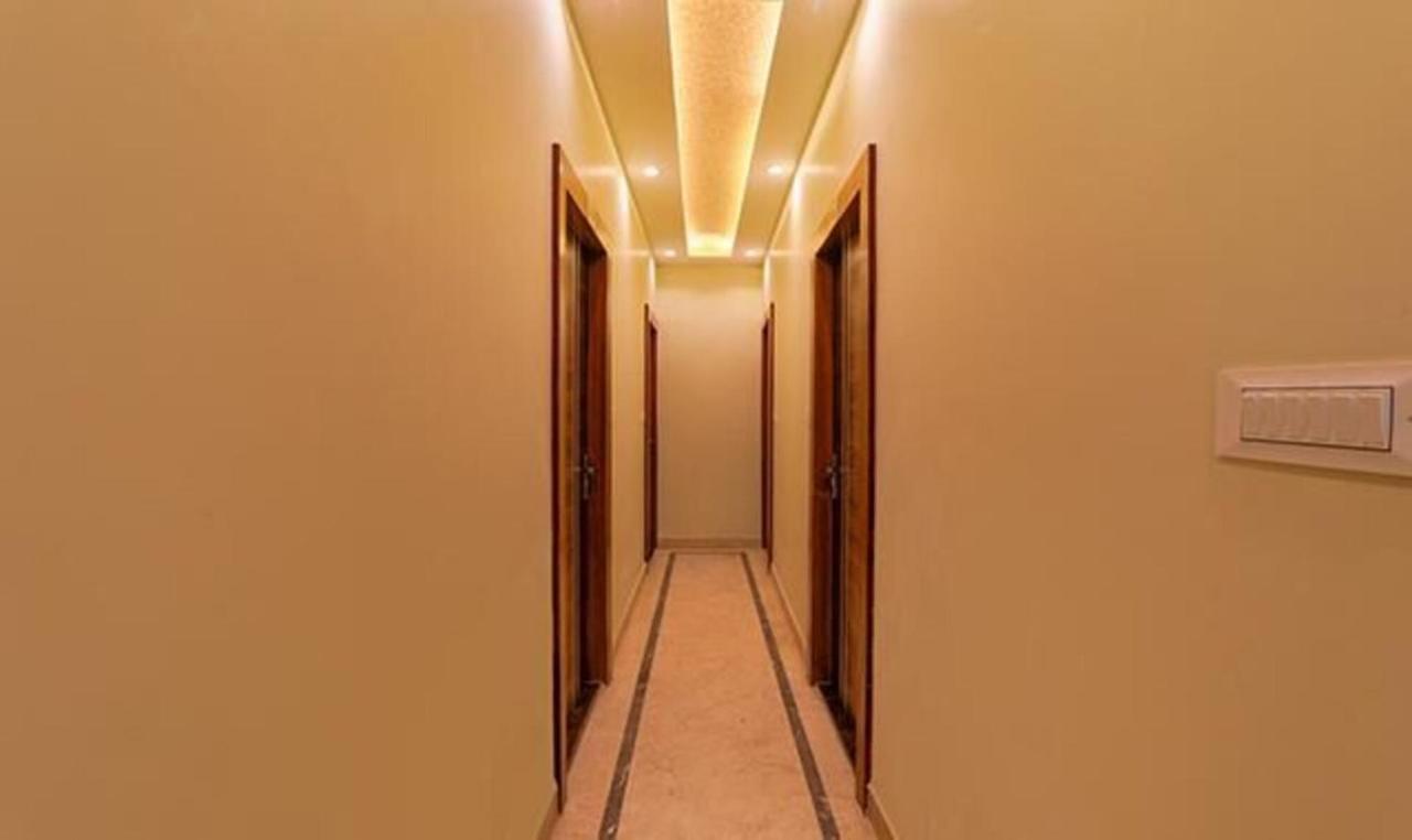 Fabhotel Super 3 Premium Varanasi Exterior photo